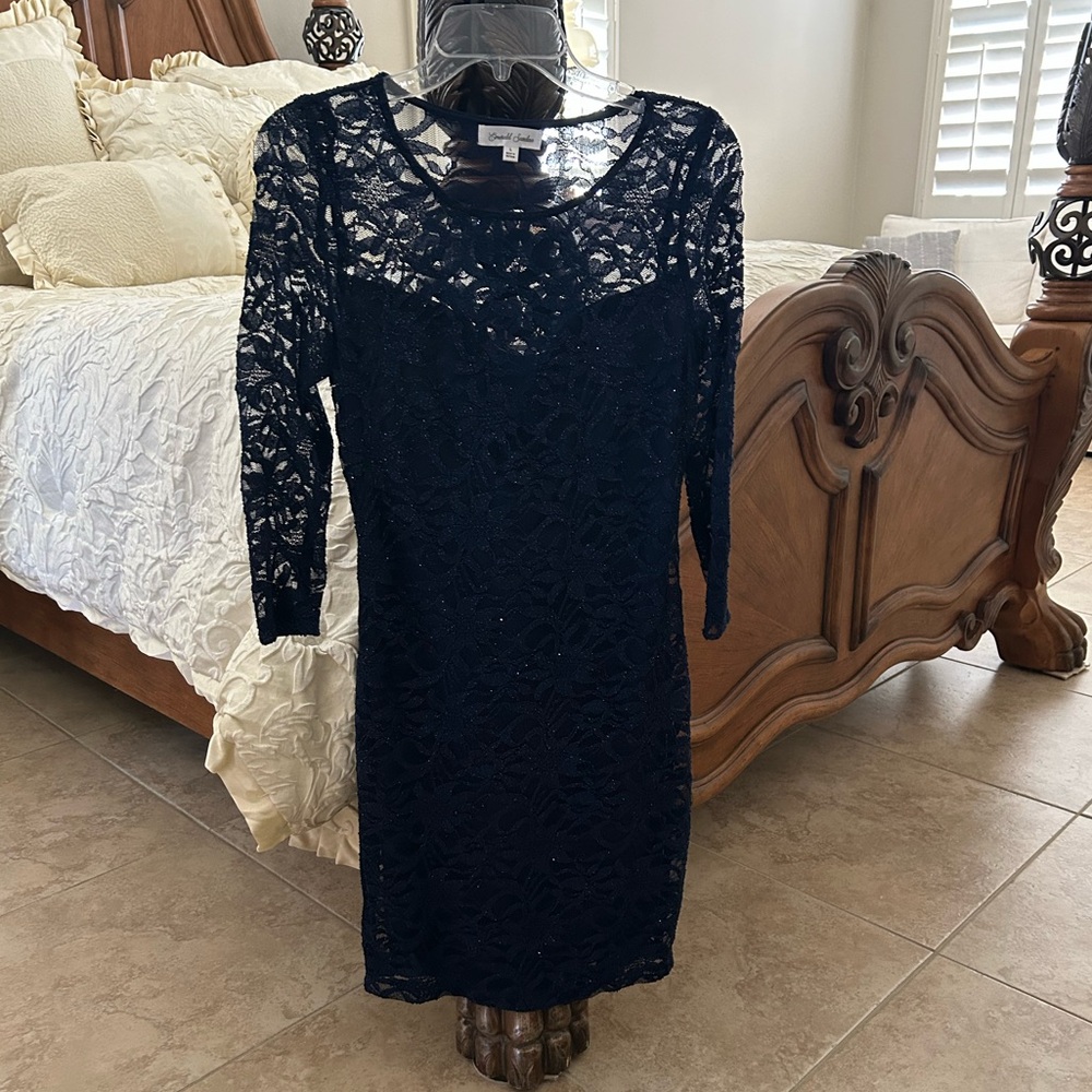 Never worn/without tags short navy blue formal dress